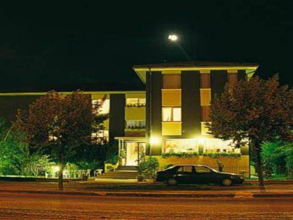Hotel Mini Palace - Country House Molinella Exterior photo